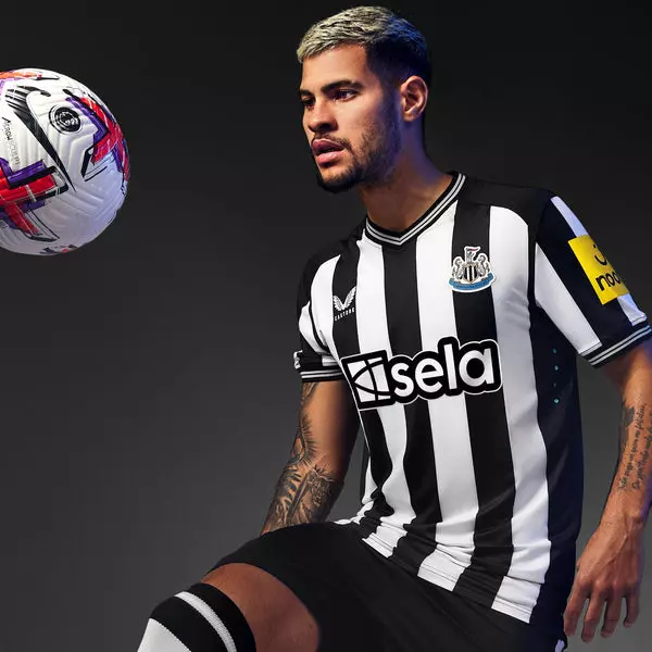 CAMISETA LOCAL NEWCASTLE 2023-24